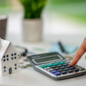CS solicita compensar la subida de las hipotecas con una desgravación en el impuesto de la Renta